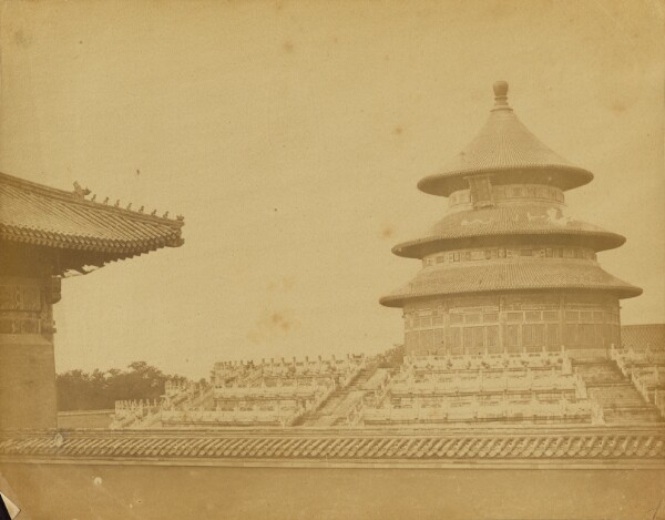 Felice Beato, [Temple of Heaven, Pekin]