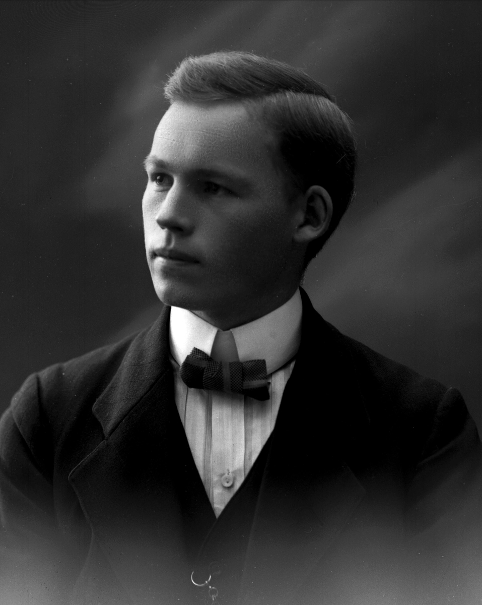 Gustav Borgen, NFB.07743