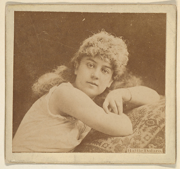 Kinney Brothers Tobacco Company, Hattie Dolaro, from the Actresses series (N246), Type 2, issued by Kinney Brothers to promote Sporting Extra Cigarettes
