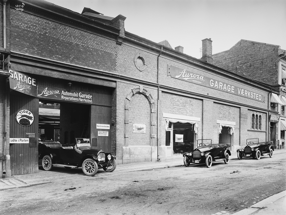 Anders Beer Wilse, Prot: Aurora garage