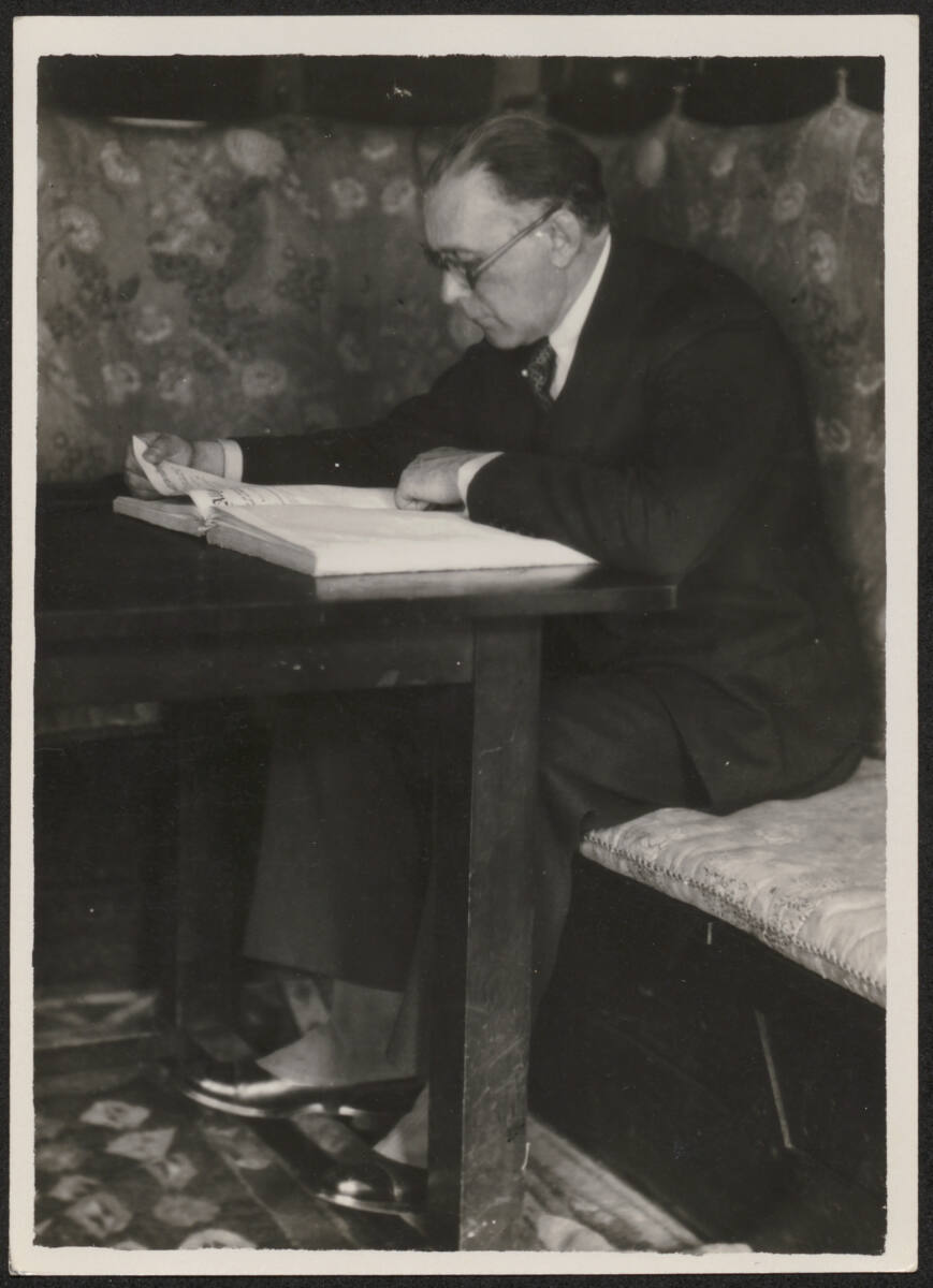 Anonym, Adolf Loos
