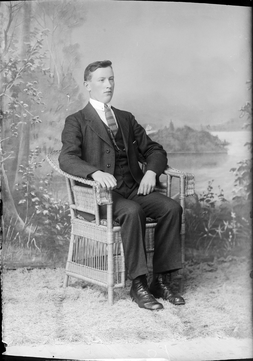 Skötsner-Edhlund, Ateljé Portrait - Marcus Norrman from Harg, Uppland 1921