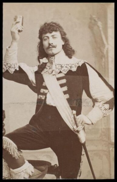 London Stereoscopic and Photographic Company, Guy Little Theatrical Photograph