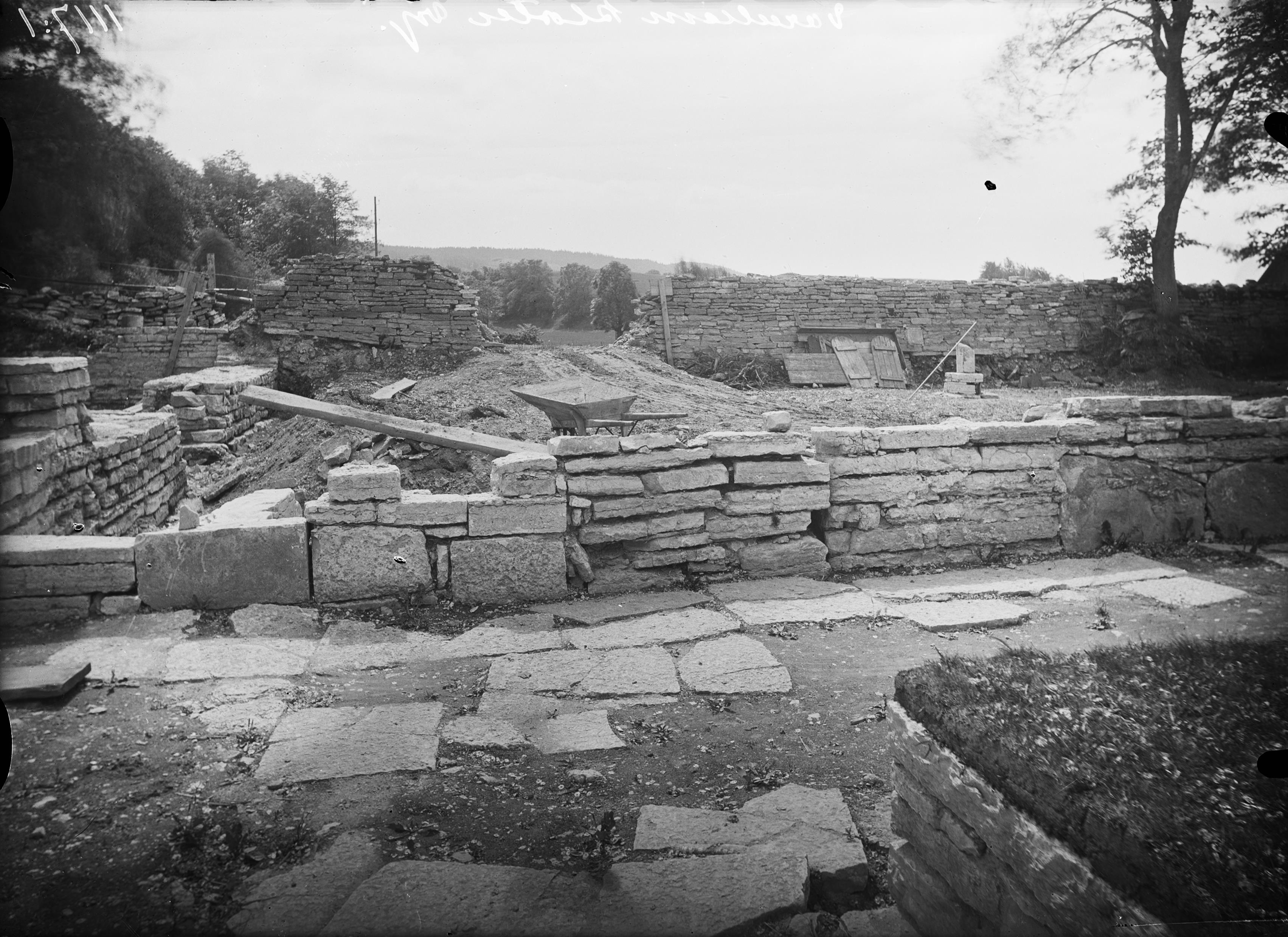 Axel Forssén, Varnhems klosterruin