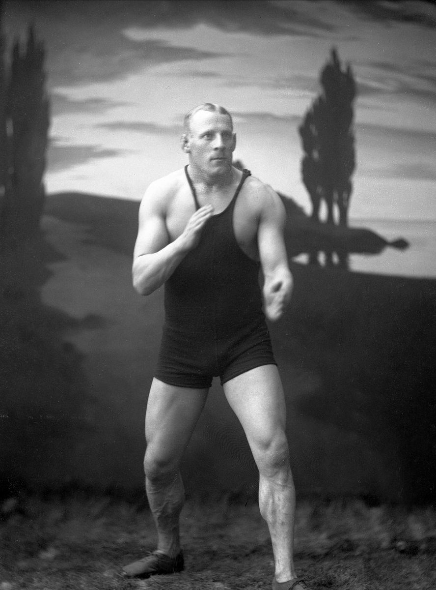 Gustav Borgen, Portrett, Class Johannesen, bryter.