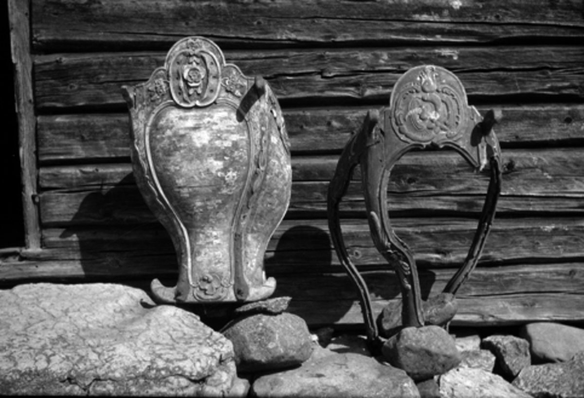 Toralv Bleken-Nilssen, TJERNLI. LILLE. RINGS. SLEDE. DELER.
