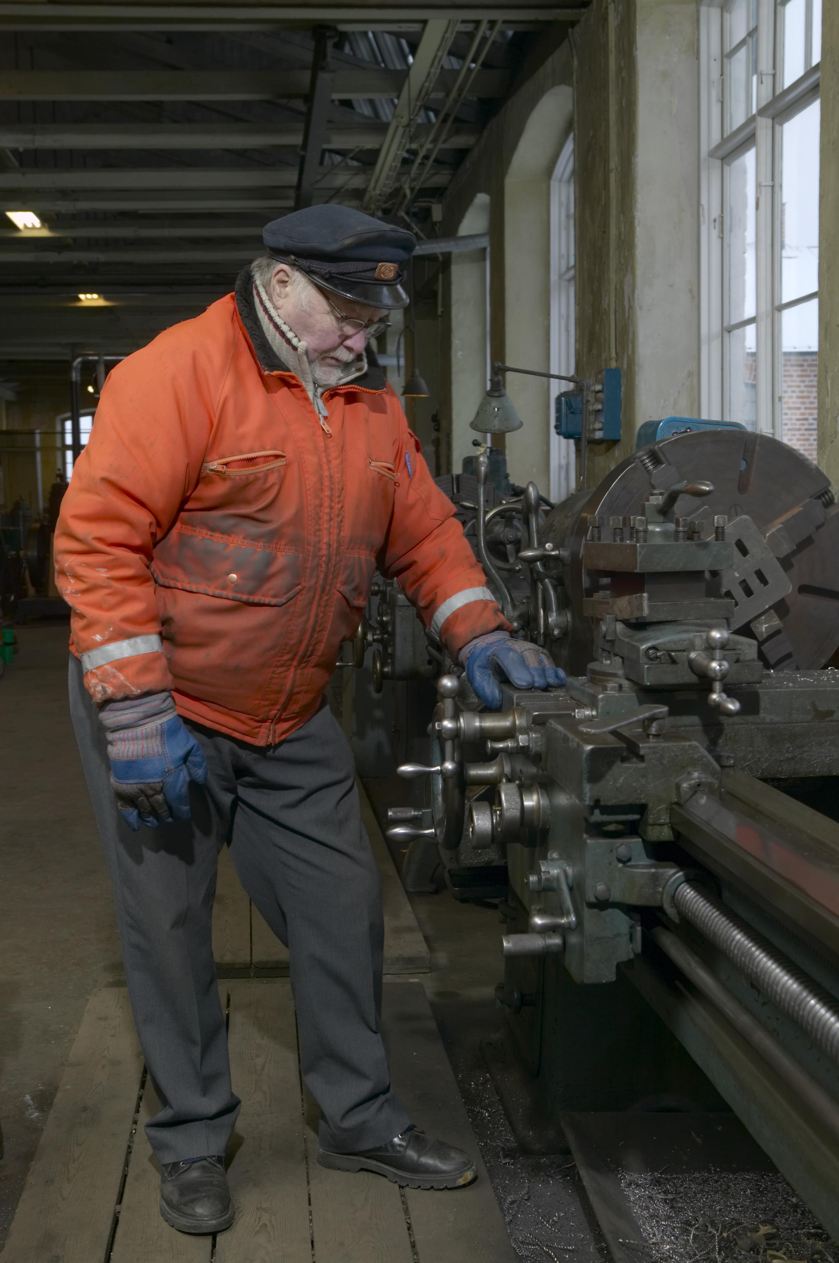 Bengt A Lundberg, Pythagoras motorfabrik