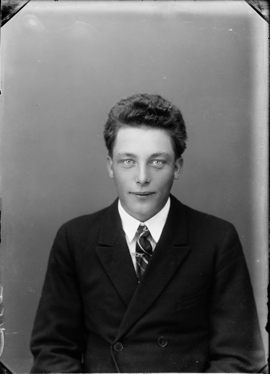 Skötsner-Edhlund, Anton Hellsten from Stockby, Hargs parish, Uppland