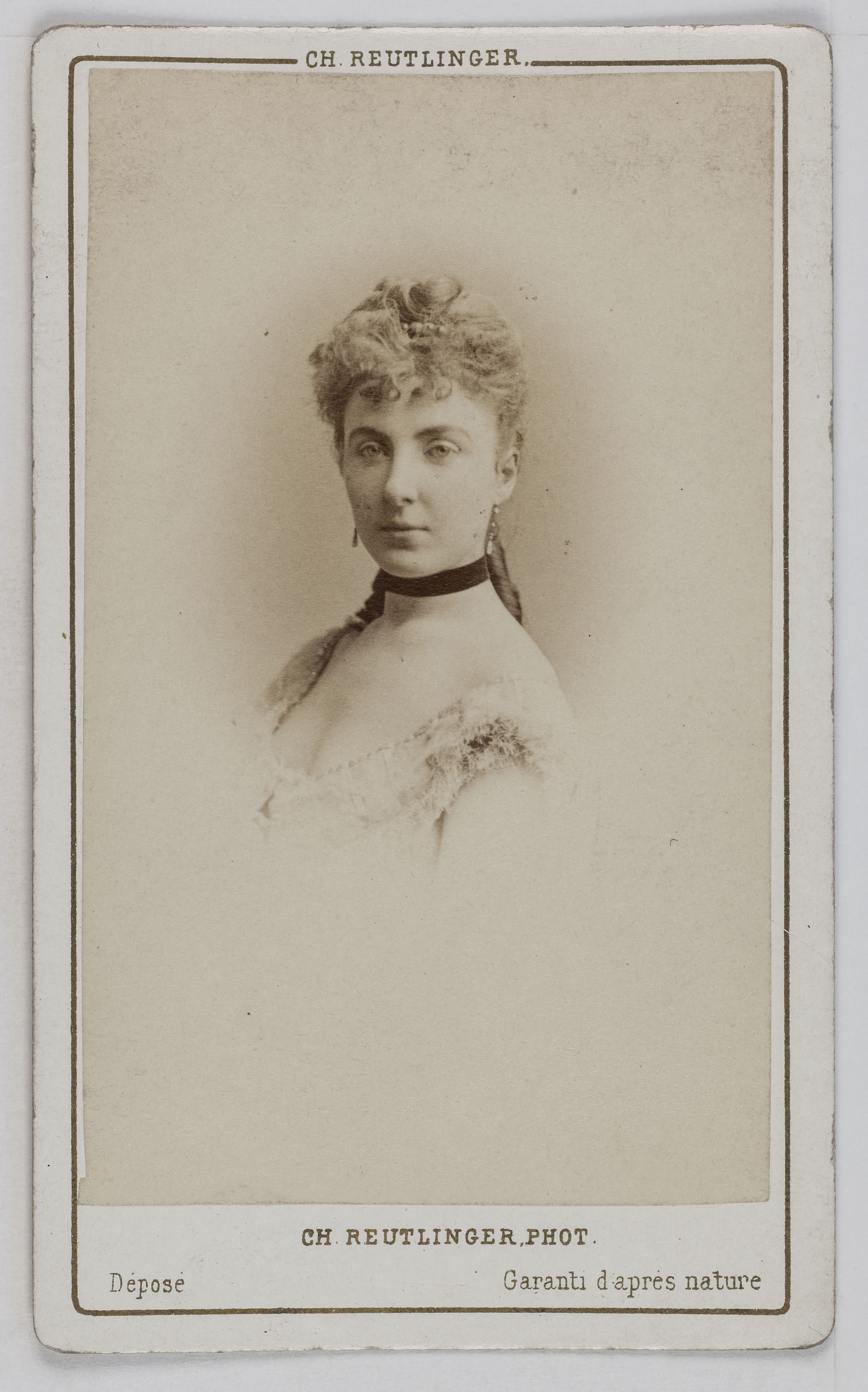 Charles Reutlinger, Portrait de Lucie Emilie de La Bigne (1848-1910), dite Valtesse de La Bigne, demi-mondaine et actrice au Théâtre des Bouffes Parisiens en 1870.