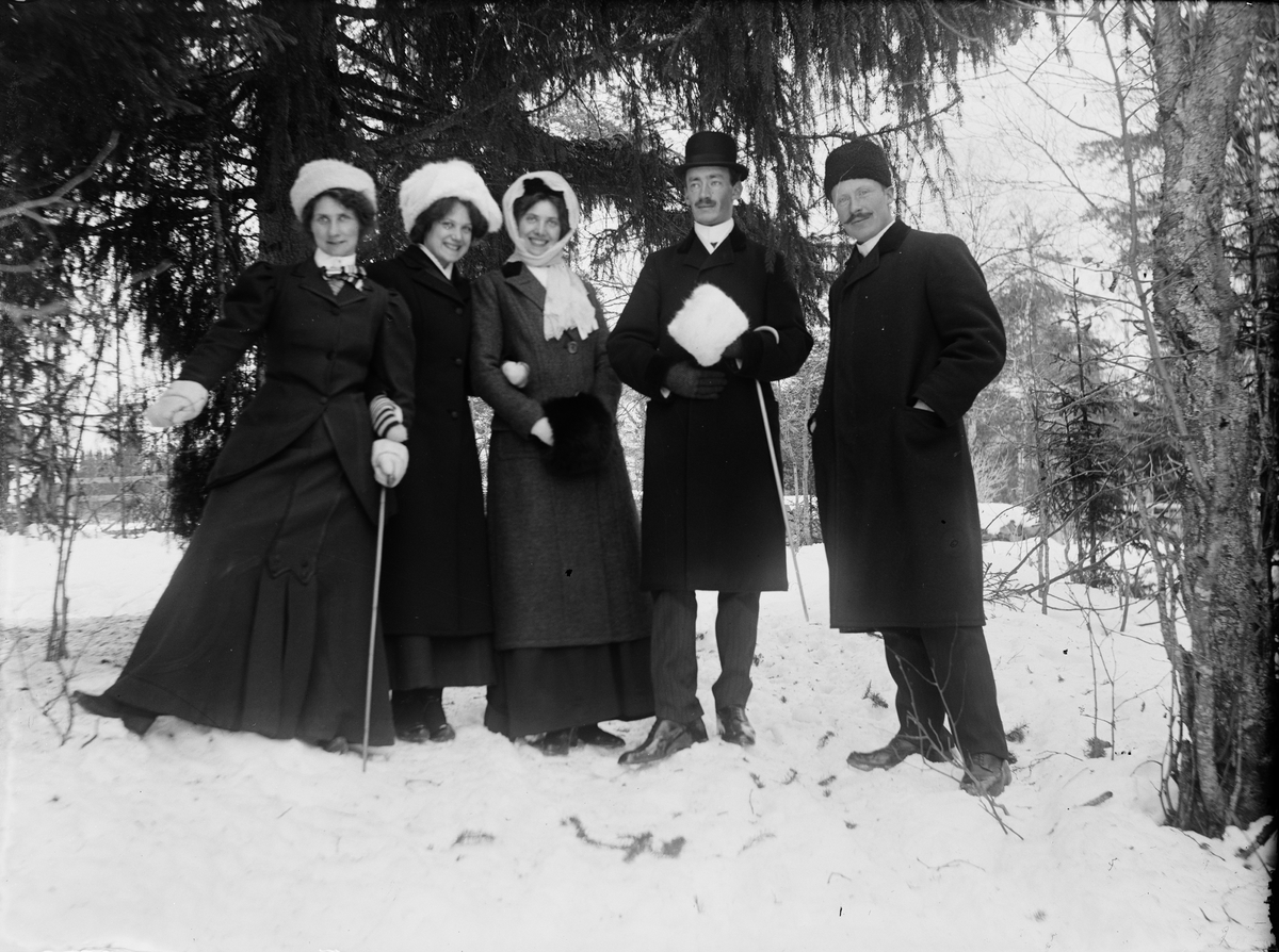Josef Ärnström, "Natan, Larsson, trion", sannolikt Berge, Timrå socken, Medelpad 1910