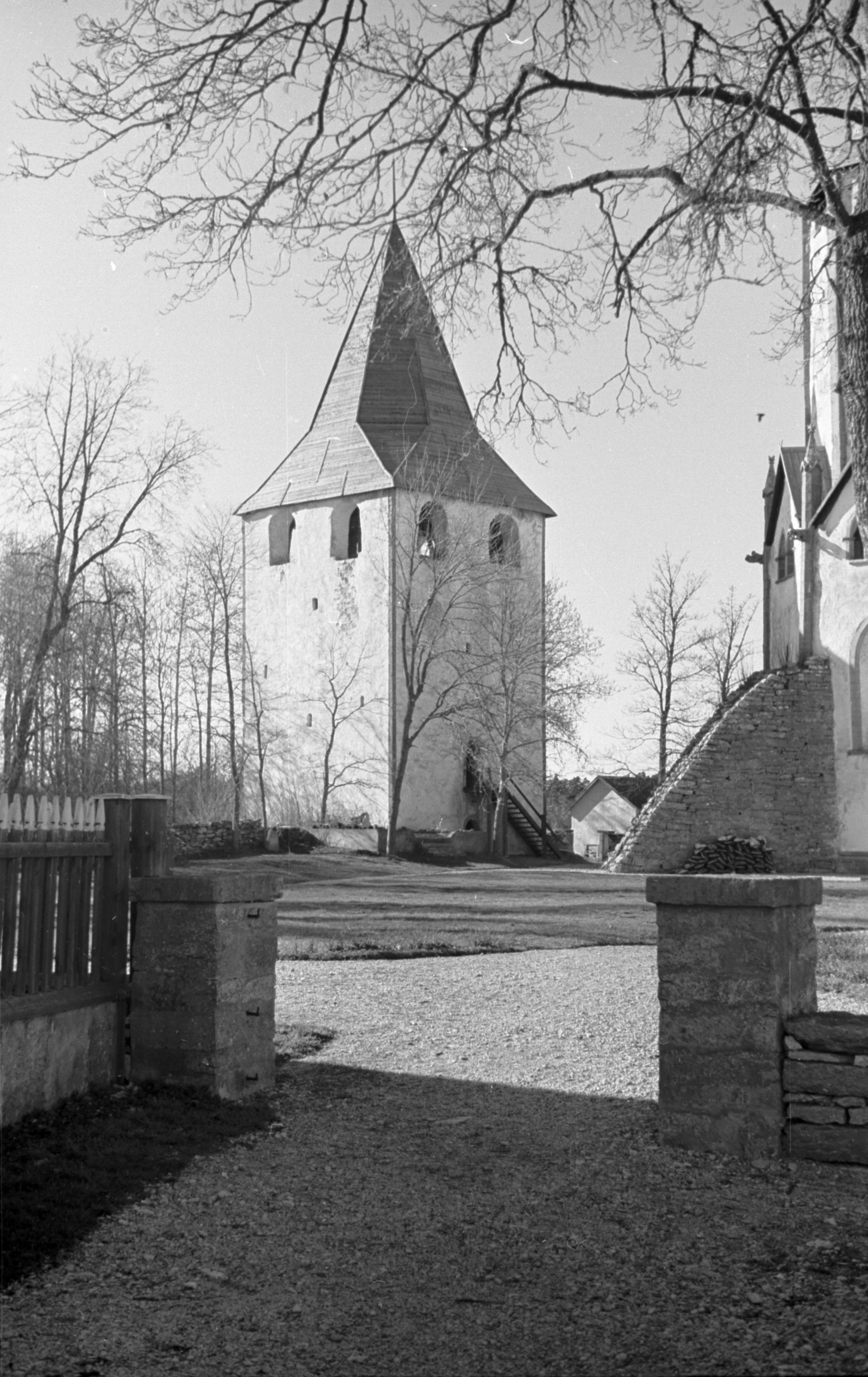 Bertil Berthelson, Lärbro kyrka