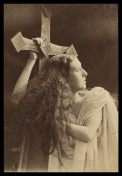 London Stereoscopic and Photographic Company, Guy Little Theatrical Photograph