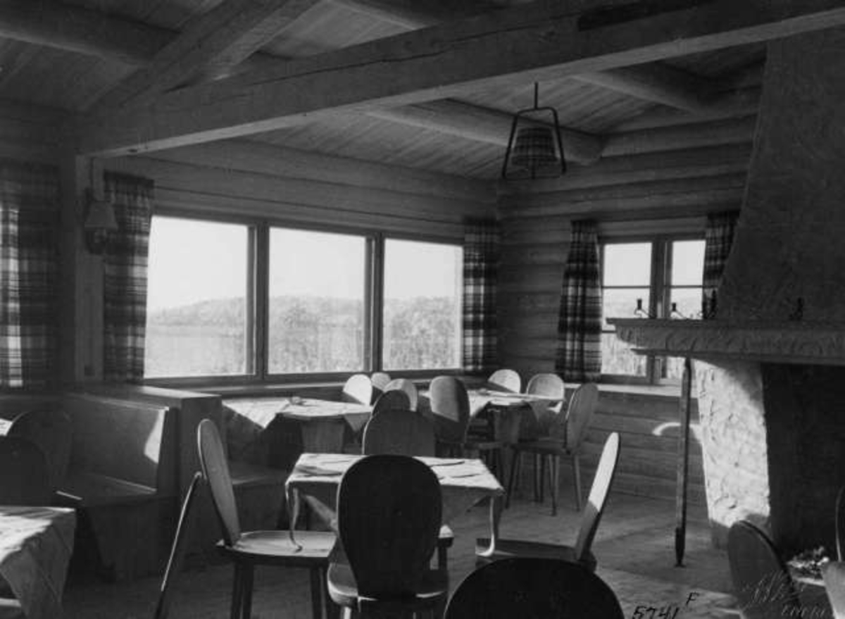 Anders Beer Wilse, Løvliseter, Ringerike, Nordmarka, 1937.