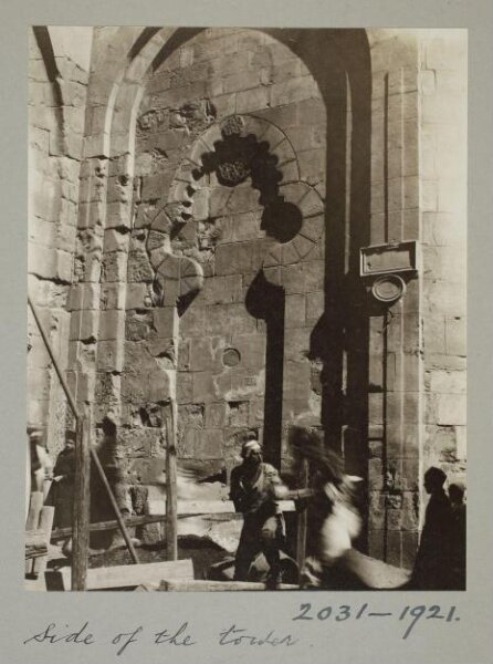K.A.C. Creswell, Ornamental panel on inner flank of east tower of Bab Zuwayla, Cairo
