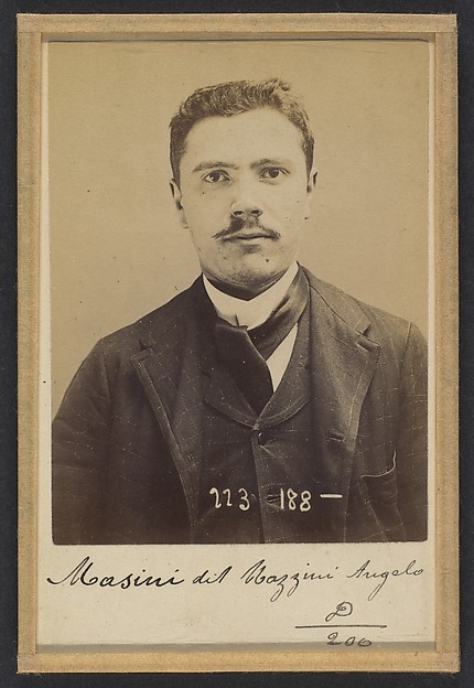 Alphonse Bertillon, Masini (dit Mazzini). Angelo, Henri. 25 ans, né le 4/9/69 à Milan (Italie). Ébéniste. Anarchiste. 1/9/94.