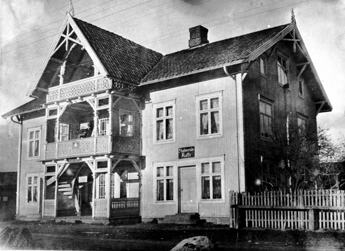 Anno Domkirkeodden, Eksteriør, Kvislien, Furnesvegen 6, Skalmerud Kaffe, Brumunddal.