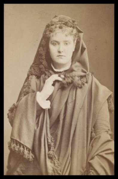 London Stereoscopic and Photographic Company, Guy Little Theatrical Photograph