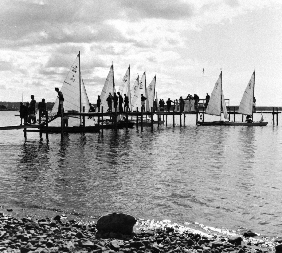 Anno Domkirkeodden, SEILBÅTER, FOLK, SEILERBRYGGA, RIDEHUSSTRANDA