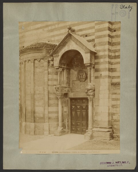 Unknown, Verona - Cattedrale. Porta di Fianco