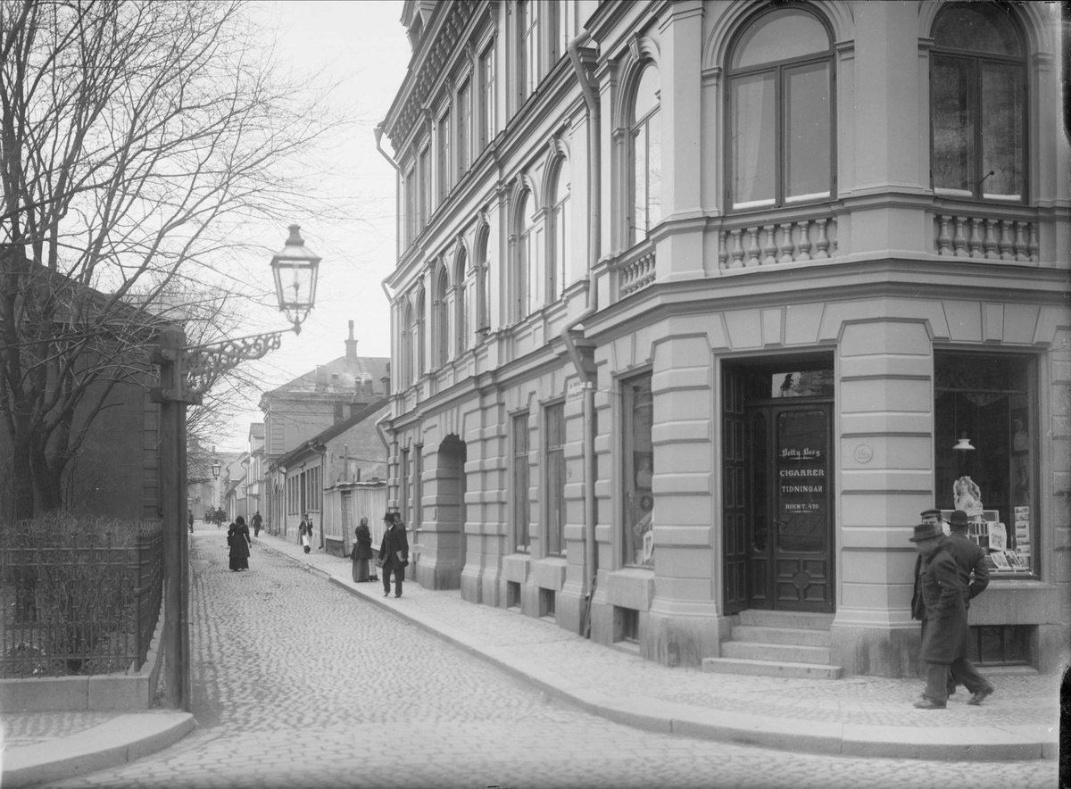 Alfred Dahlgren, Smedsgränd 20 - Kungsgatan 51, kvarteret Sala, Uppsala 1901 - 1902