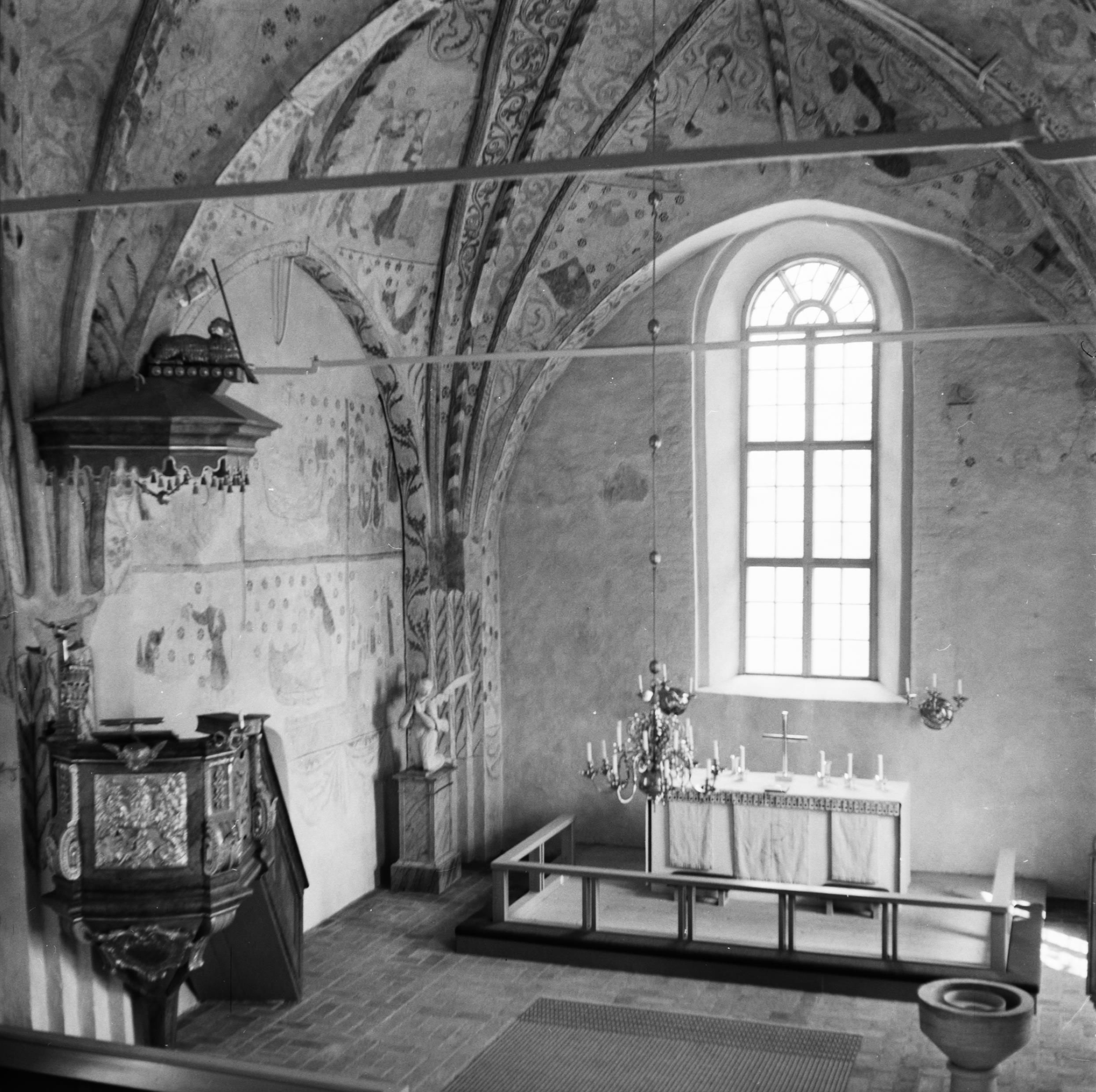 Åke Nisbeth, Österunda kyrka