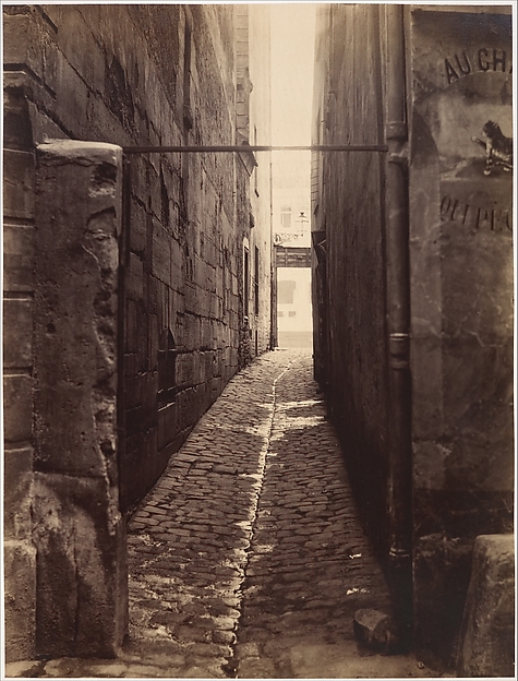 Charles Marville, Rue du Chat-qui-Pêche (from the Rue de la Huchette)