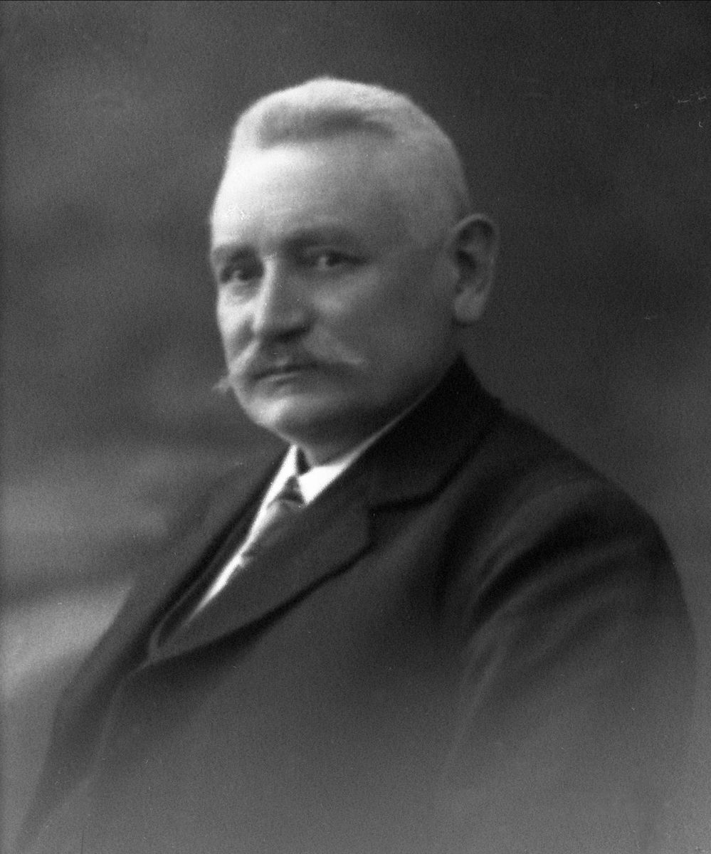 Gustav Borgen, NFB.45043