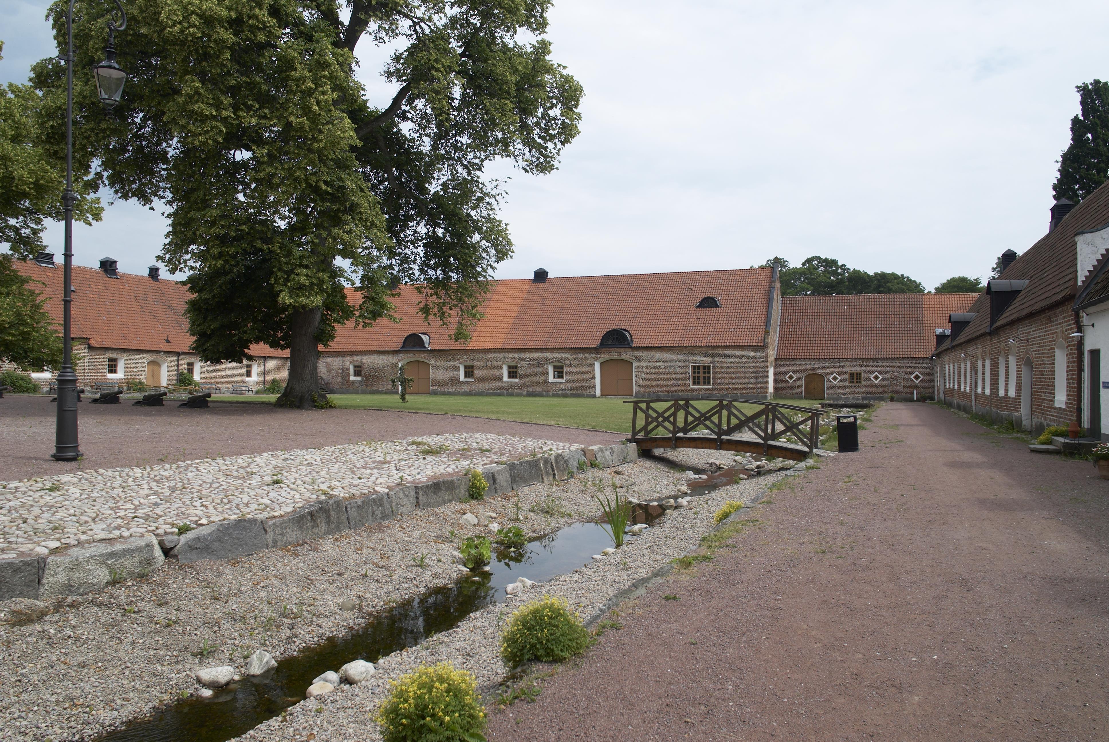 Bengt A Lundberg, Bäckaskogs slott