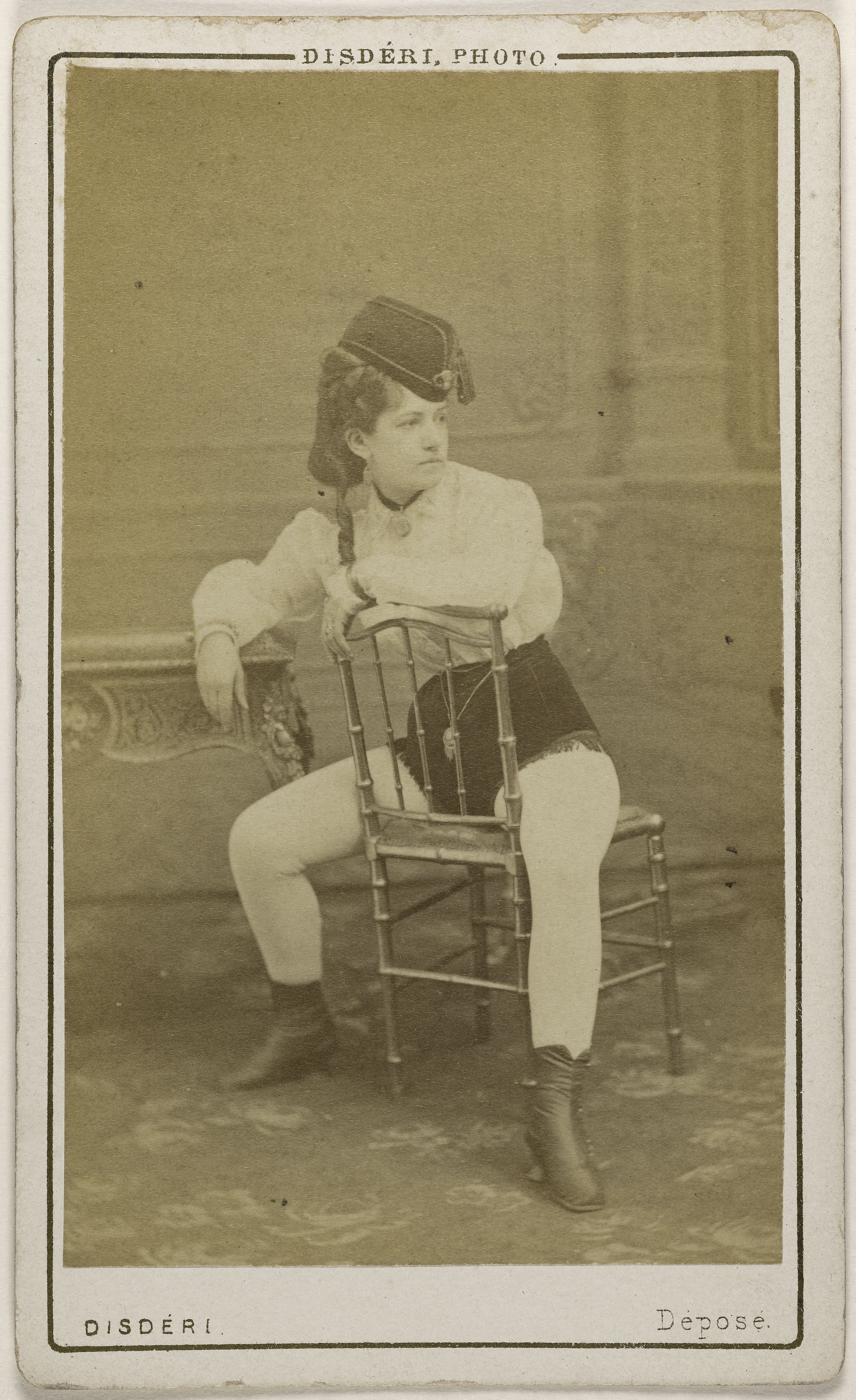 André-Adolphe-Eugène Disdéri, Portrait de Béchade, (danseuse)