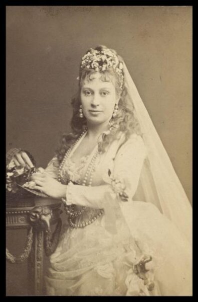 London Stereoscopic and Photographic Company, Guy Little Theatrical Photograph
