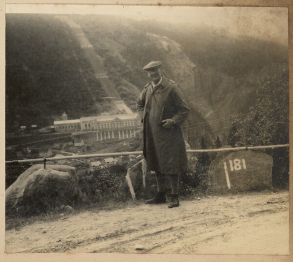 Unknown, [Portrait of man]