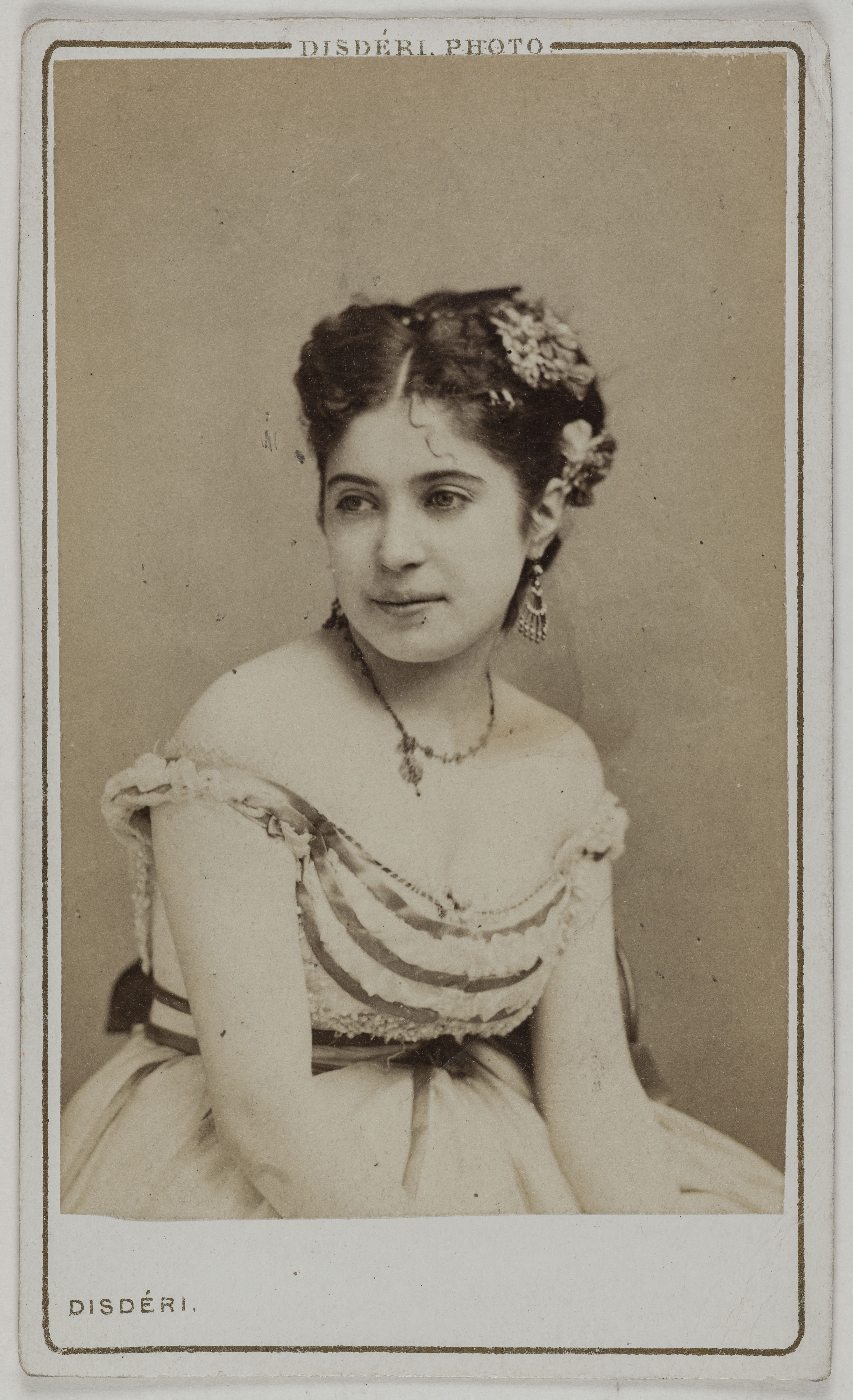 André-Adolphe-Eugène Disdéri, Portrait de Delby Blanche ou Jeanne, (actrice)