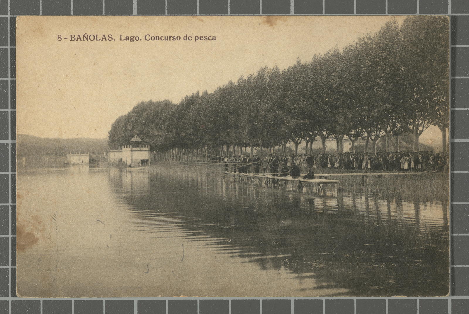 Desconegut, 8 - Bañolas. Lago. Fishing contest