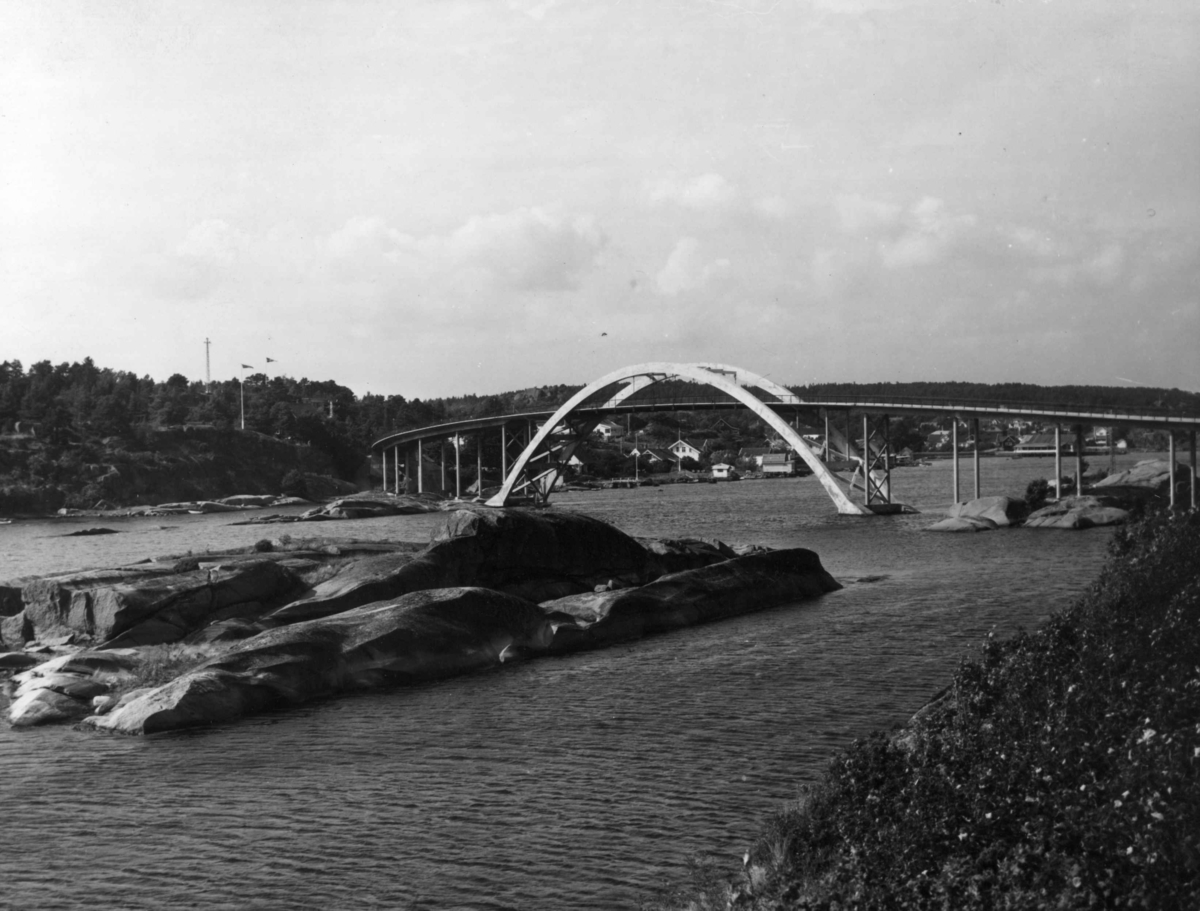 Anders Beer Wilse, Horten, Brosåbroen, Samferdsel, Bro