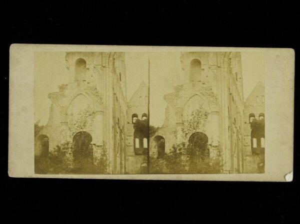 Unknown, Stereoscopic photograph of a ruined abbey church