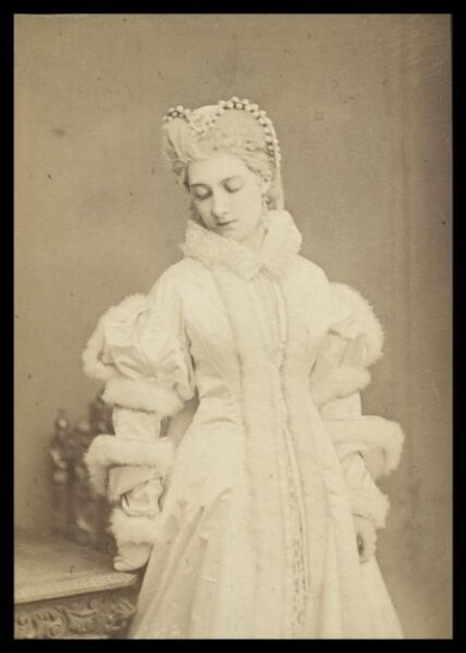 London Stereoscopic and Photographic Company, Guy Little Theatrical Photograph