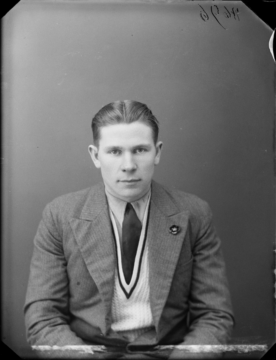 Skötsner-Edhlund, Ateljé Portrait - Mattsson from Lund, Valö parish, Uppland