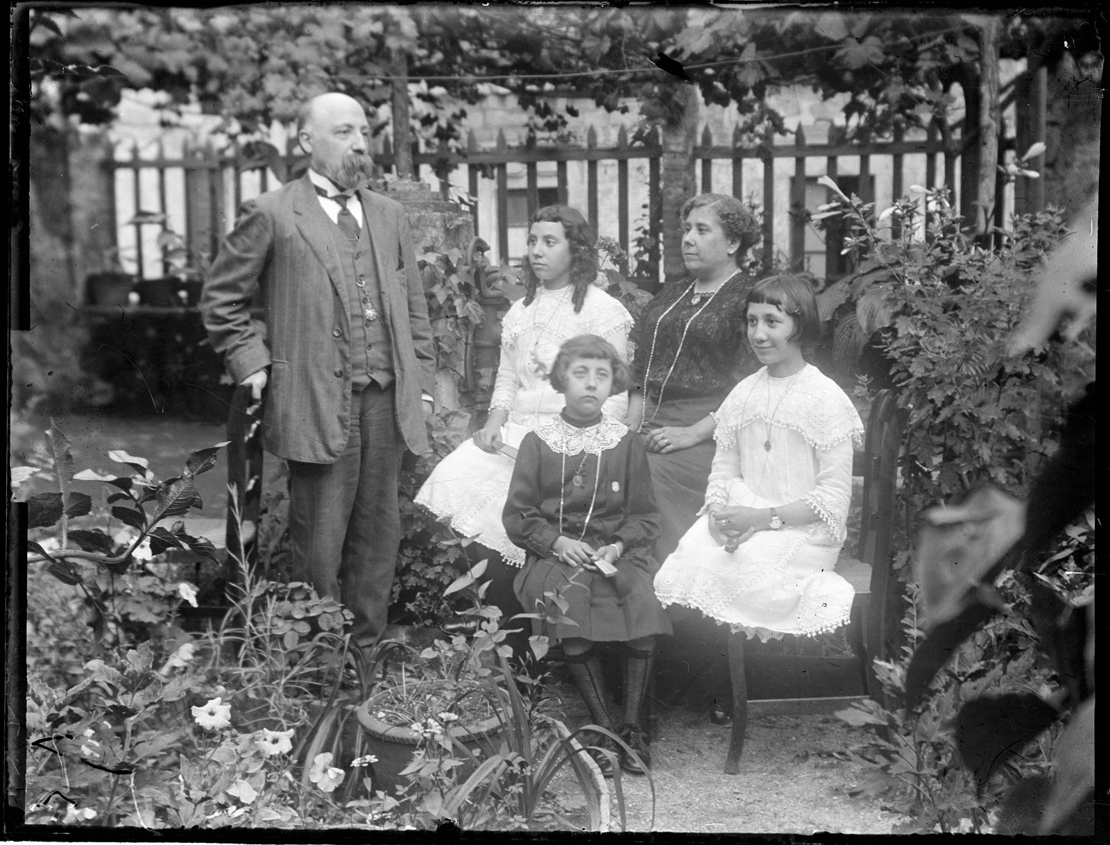 Desconegut, [Family Pillet Corps]