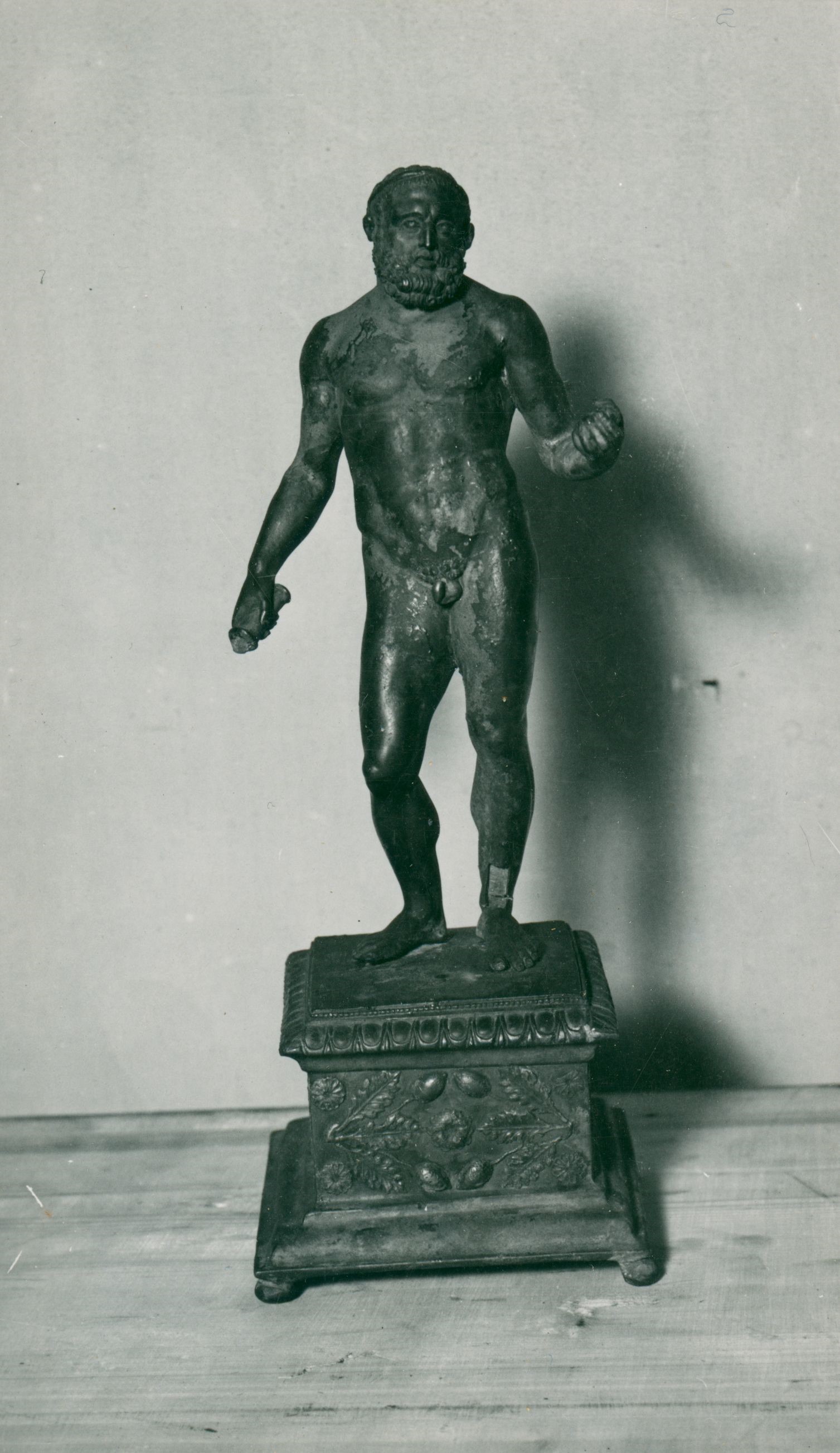 Vladimir Horvat, Zagreb (Arheološki muzej) - Herkul od bronce iz Siska