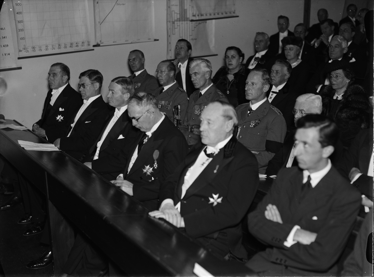 Paul Sandberg, Participants in the celebrations of the tenth anniversary of the Swedish University of Agriculture, Ultuna - in the front row rector magnificus Thore Engströmer, university chancellor Östen Undén and the state councils Axel Pehrsson-Bramstorp and Per Edvin Sköld