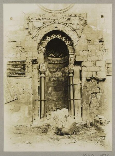 K.A.C. Creswell, The mihrab of the mosque of Mamluk Amir Sudun min Zada (partially demolished), Cairo