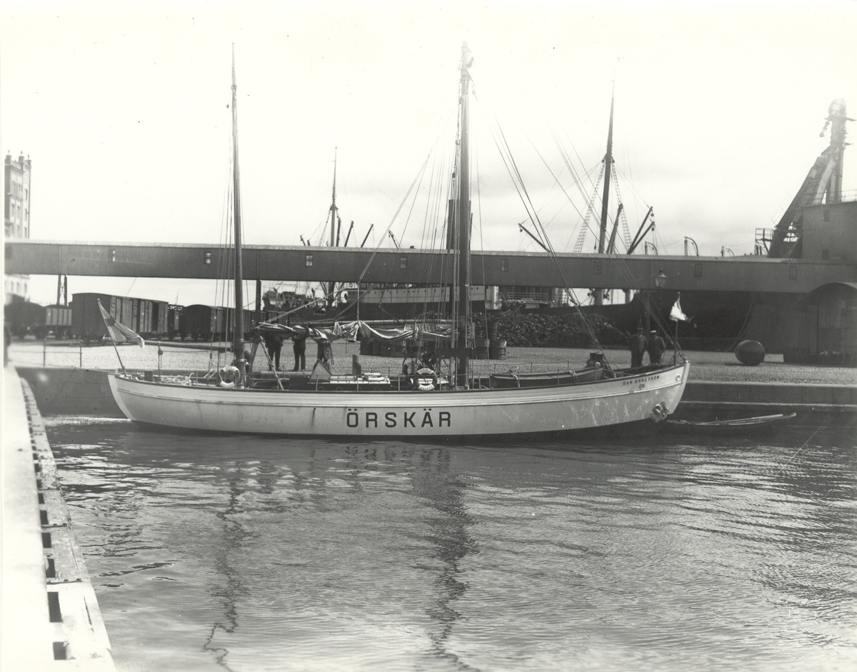 Walter Olson, Tullkryssaren Örskär.