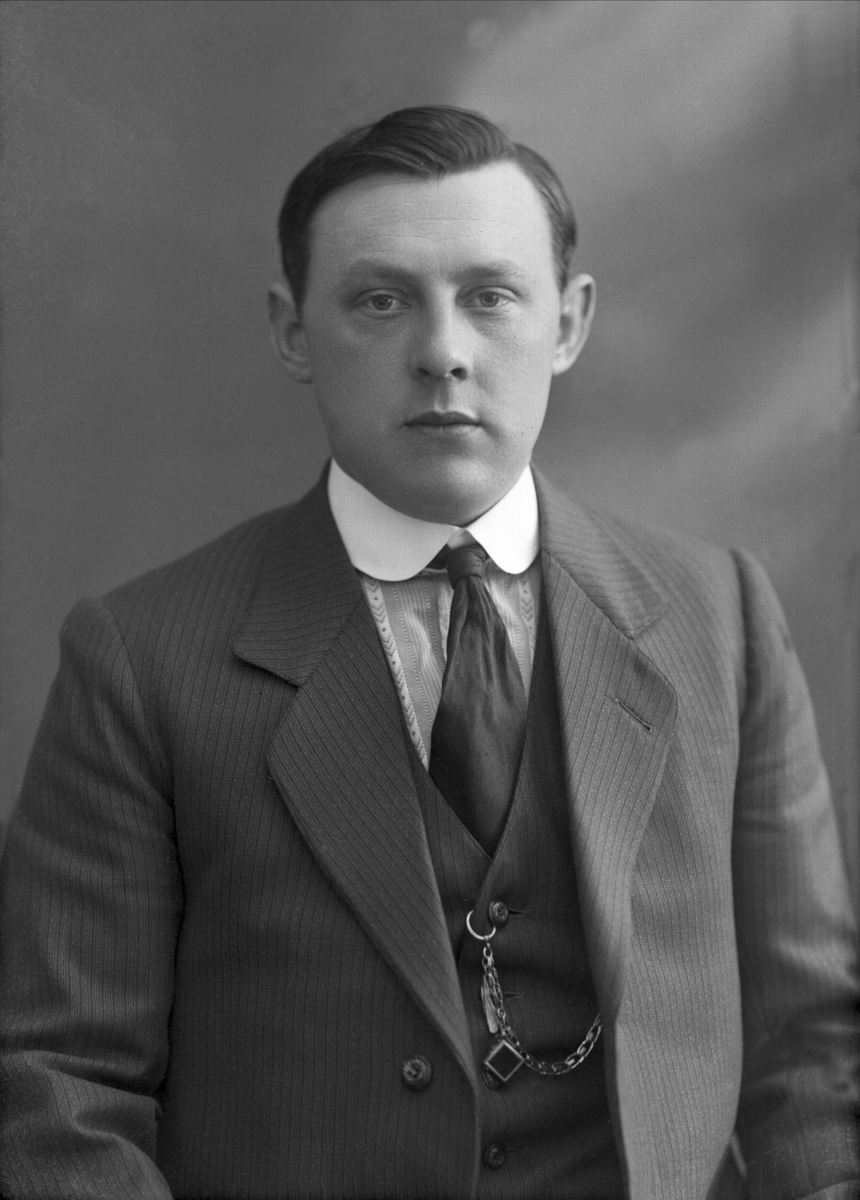 Gustav Borgen, NFB.38758