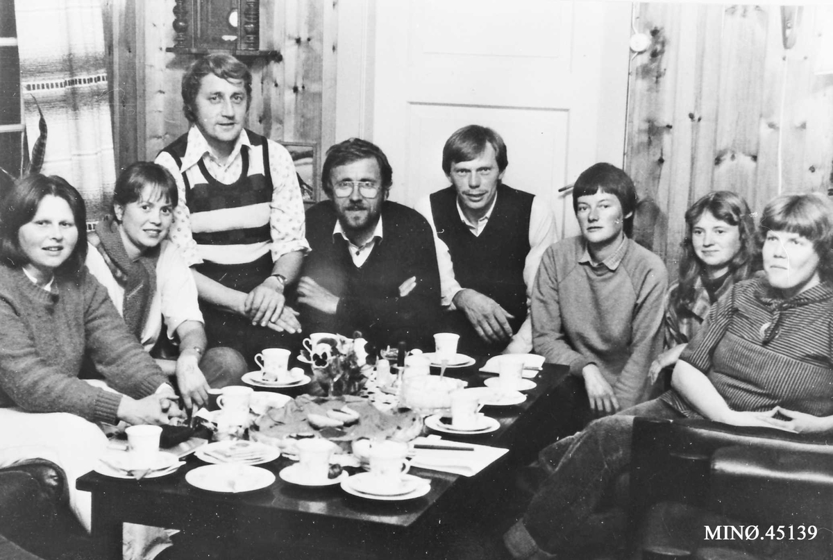 Ukjent, Styre og leiarar i råda i Østerdal Ungdomslag, 1983.