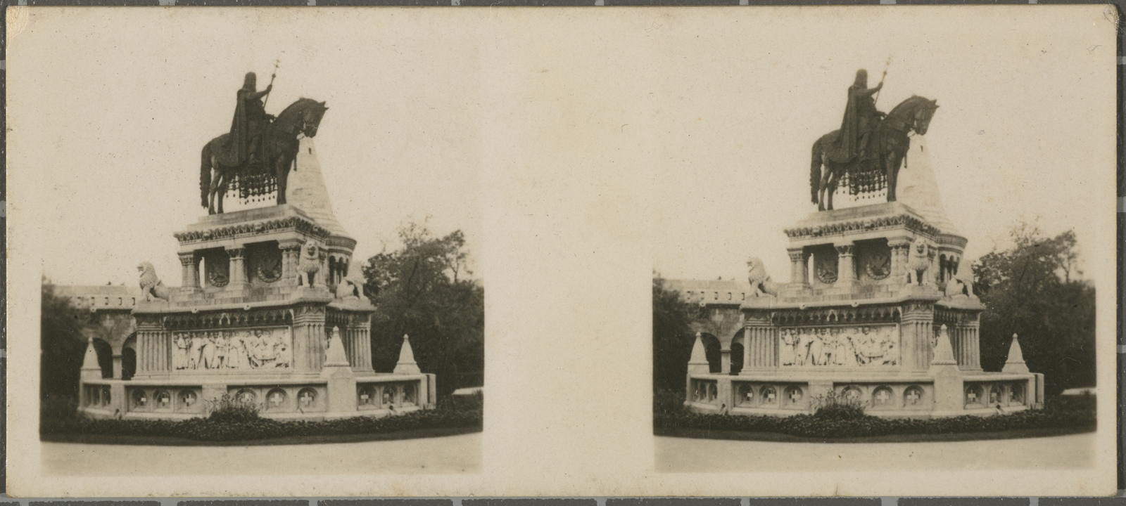 Desconegut, N.º 134. Budapest - Monumento á San Esteban.