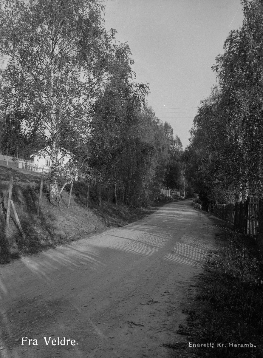 Kristian Heramb, En vei i Veldre, Brumunddal.