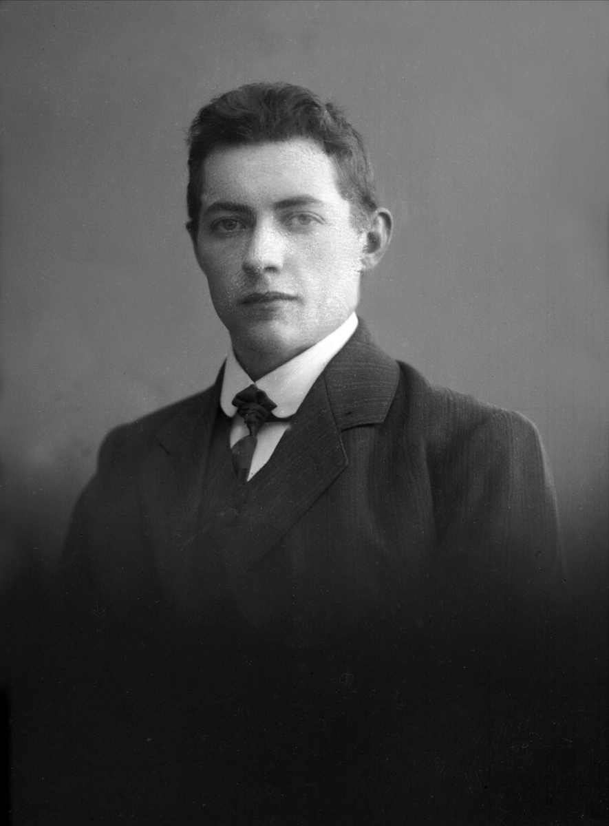 Gustav Borgen, NFB.09938