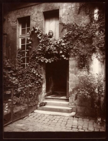 Atget, Jean-Eugène-Auguste, Cour de Rouen