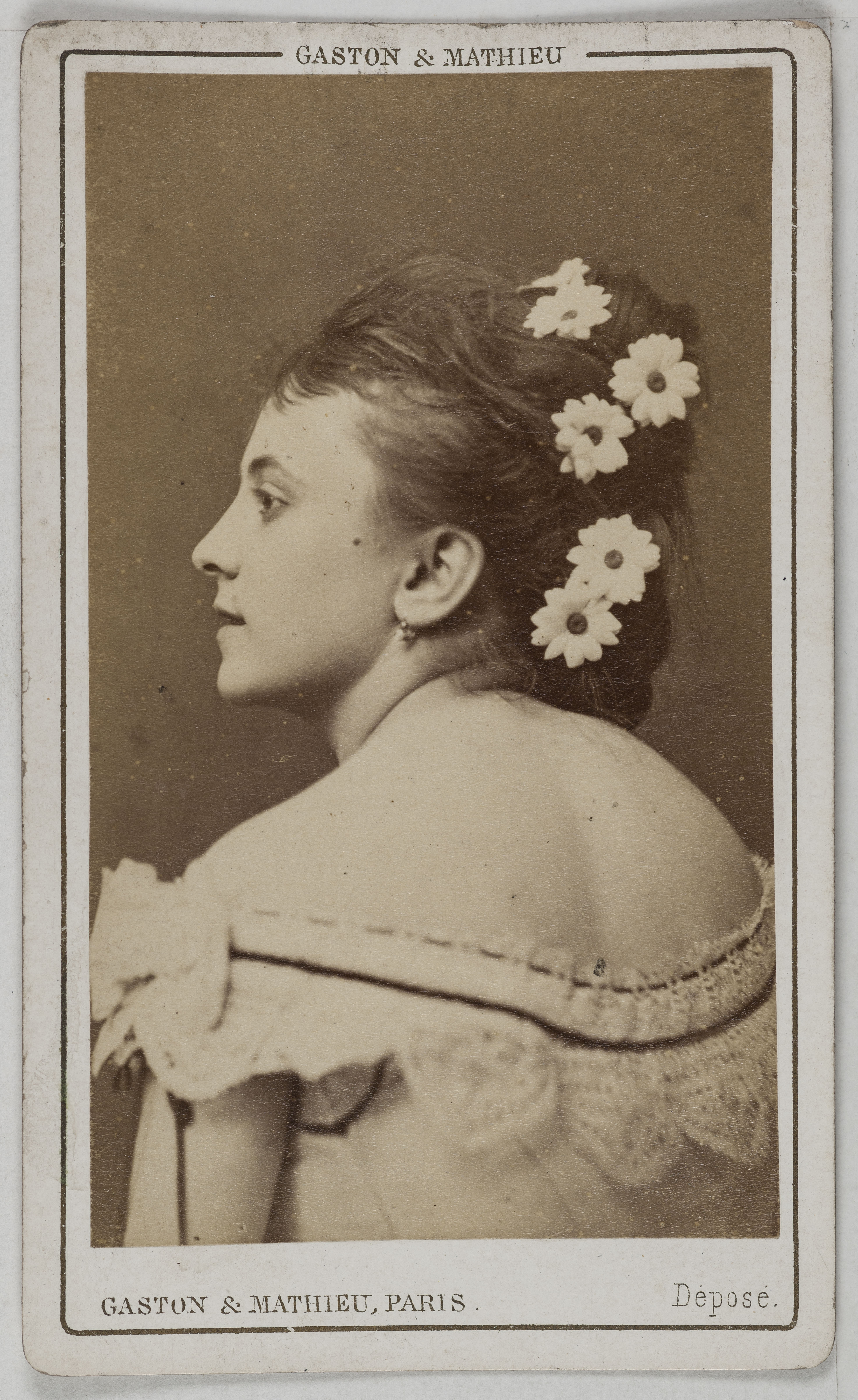 Gaston & Mathieu, Portrait de Juliette (actrice aux Folies)