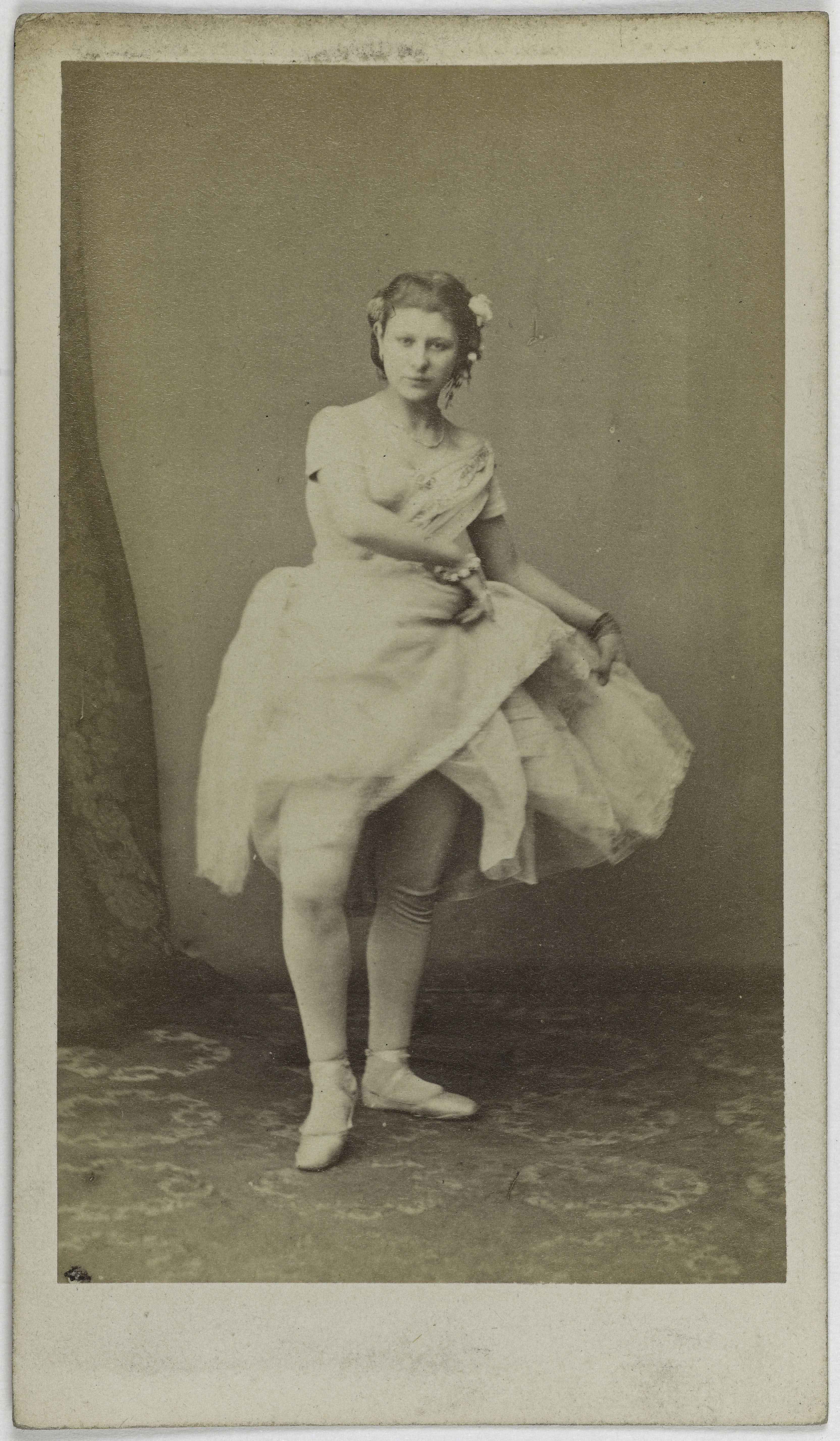 Anonyme, Portrait de Paulin, (danseuse)